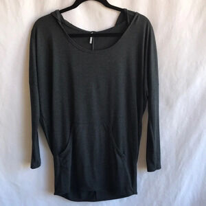 Tresics charcoal gray lightweight hoodie top